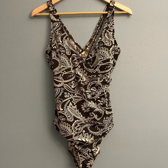 Speedo One-Piece Swimsuit - Picture 1 of 3